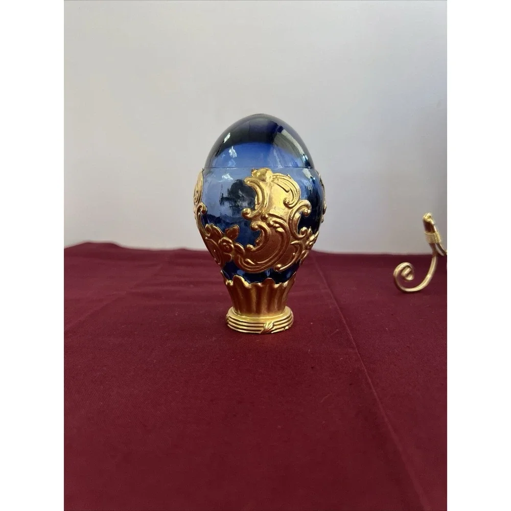 COLBALT BLUE BOHEMIAN EGG VASE ON METAL STAND‎ (1397)